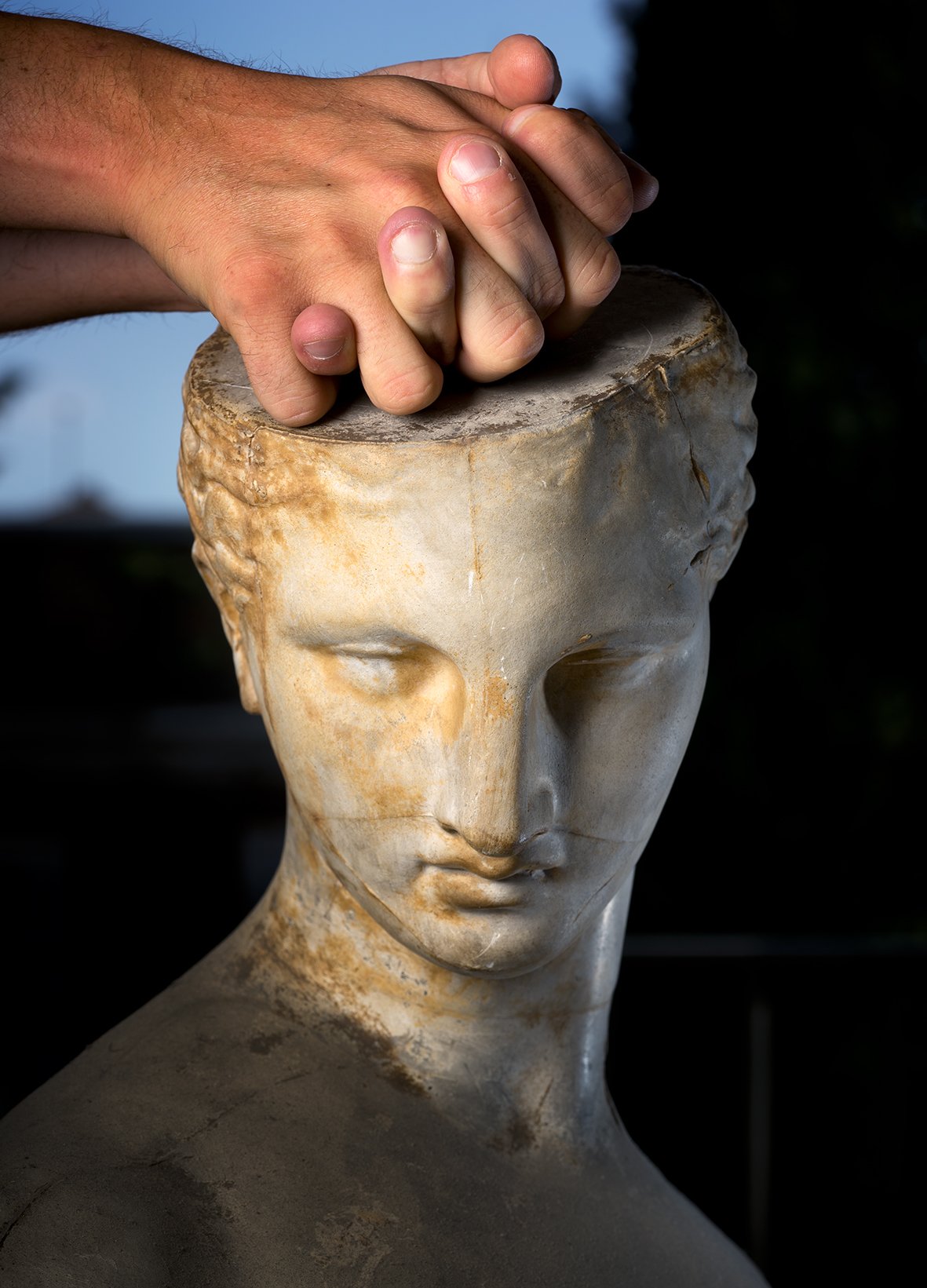 Valokuvataiteilija Bambergin teos Animating a bust (Venus)